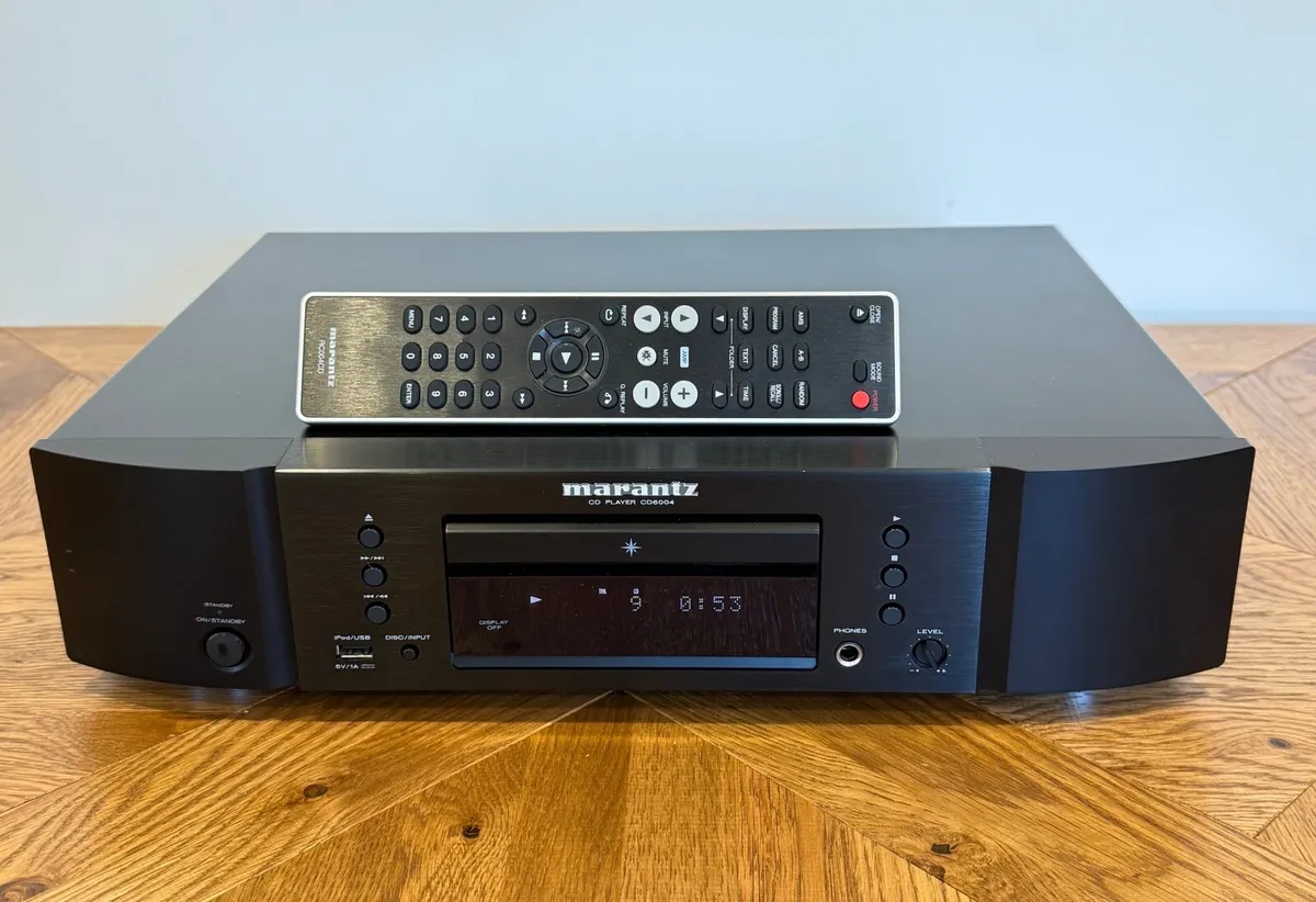 Marantz CD 6004 with remote control - Image 1