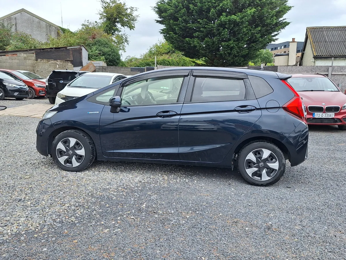 Honda Fit 1.5L Hybrid| self-charging|half leather - Image 3