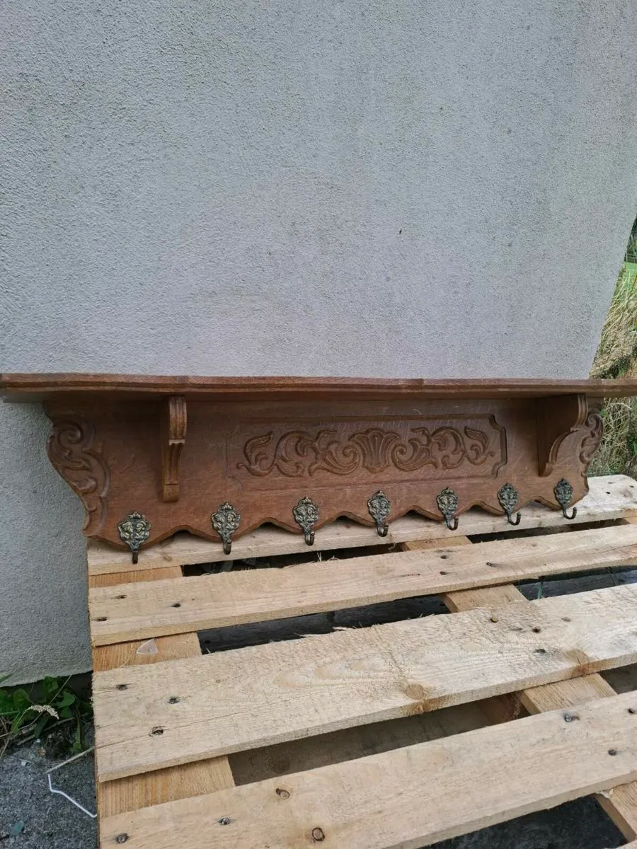 Old solid coat hanger - Image 2
