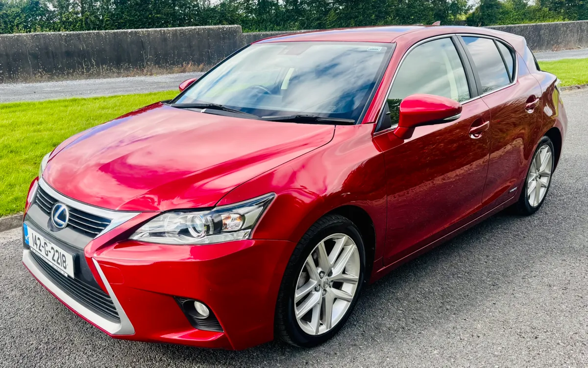 2015 LEXUS CT HYBRID IMMACULATE - Image 3