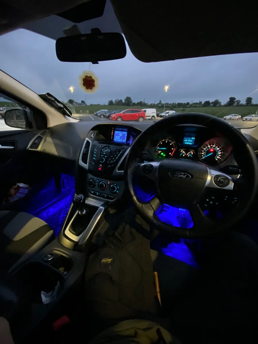Ford Focus 2012 zetec s - Image 2