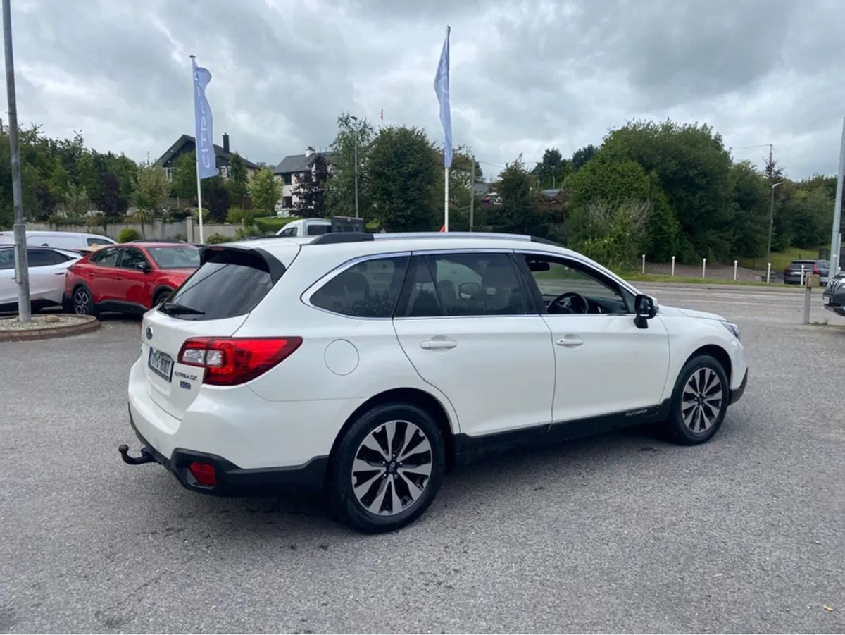 Subaru Outback Prem - Image 2
