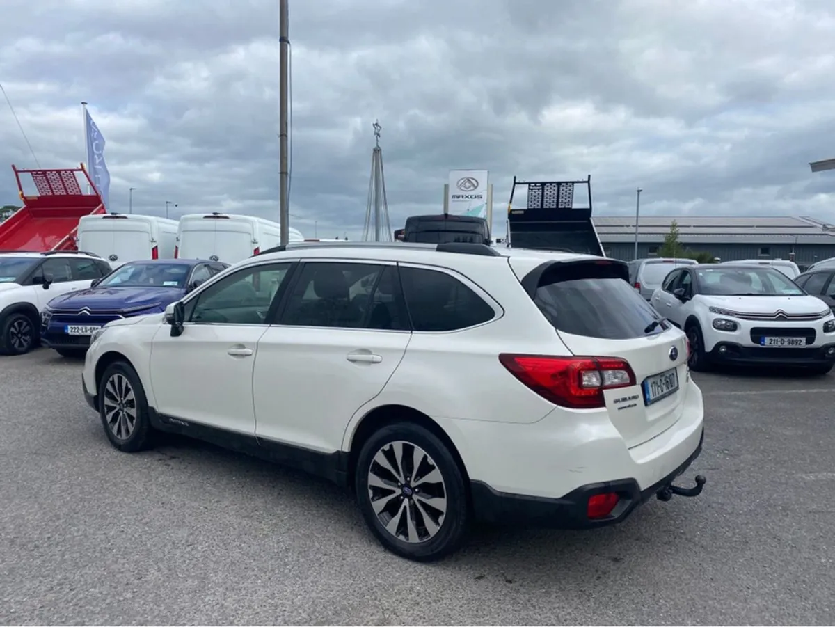Subaru Outback Prem - Image 3