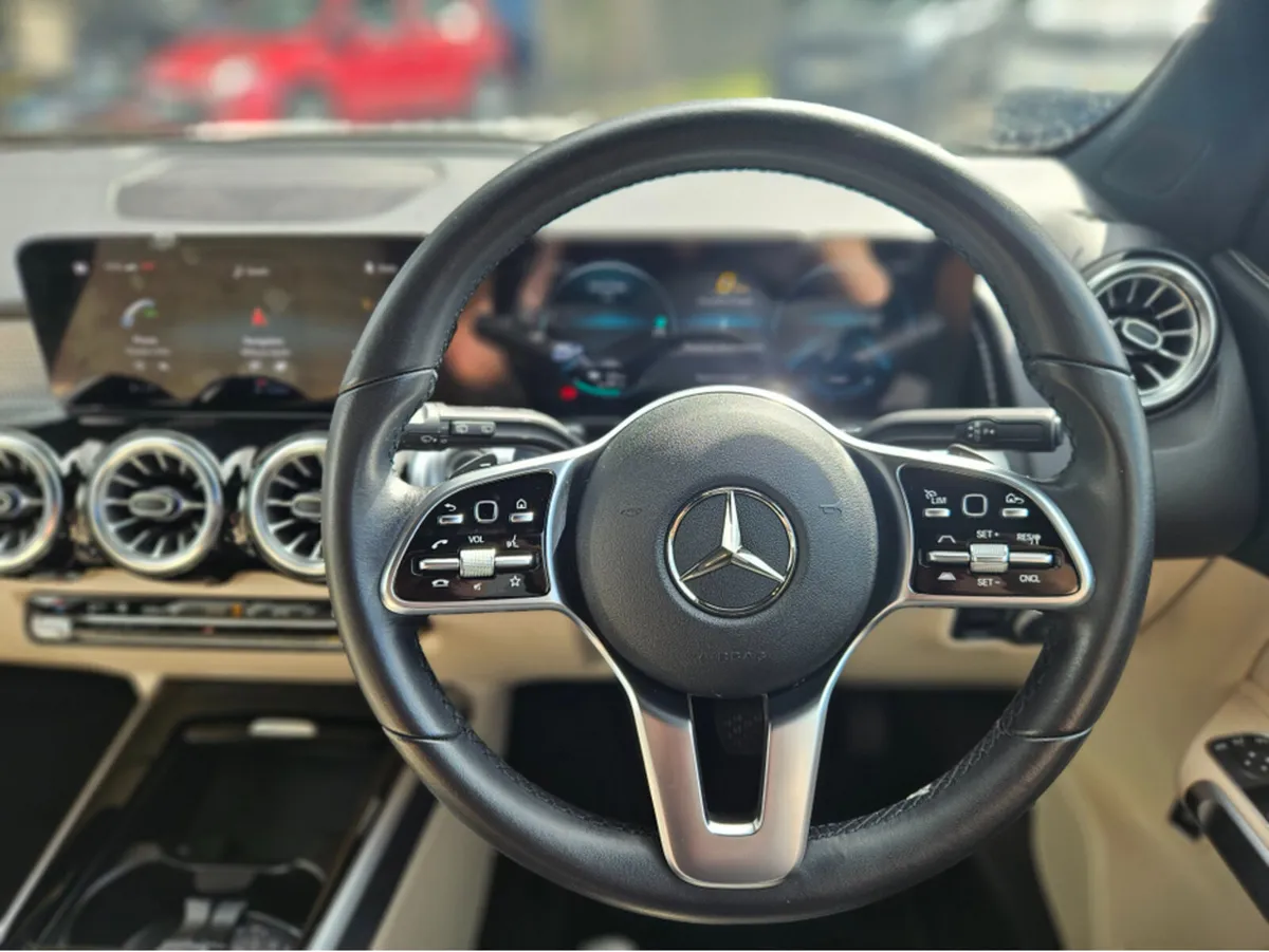 Mercedes-Benz EQB 250 7 5DR AUTO - Image 4