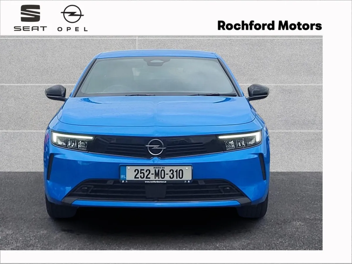Opel Astra ***252 DEMO SALE***  Elegance 1.2i 110p - Image 2