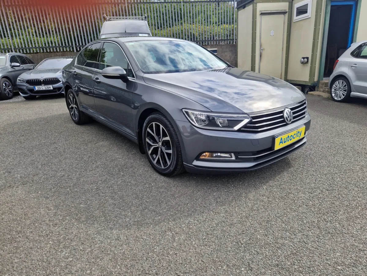 Volkswagen Passat 2.0 TDI SE BUSINESS BLUEMOTION 1 - Image 1