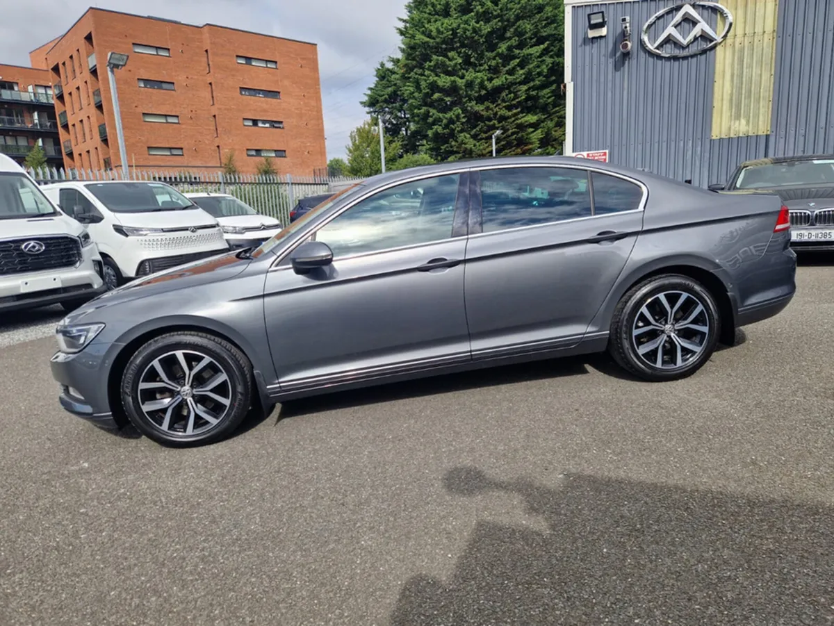 Volkswagen Passat 2.0 TDI SE BUSINESS BLUEMOTION 1 - Image 2