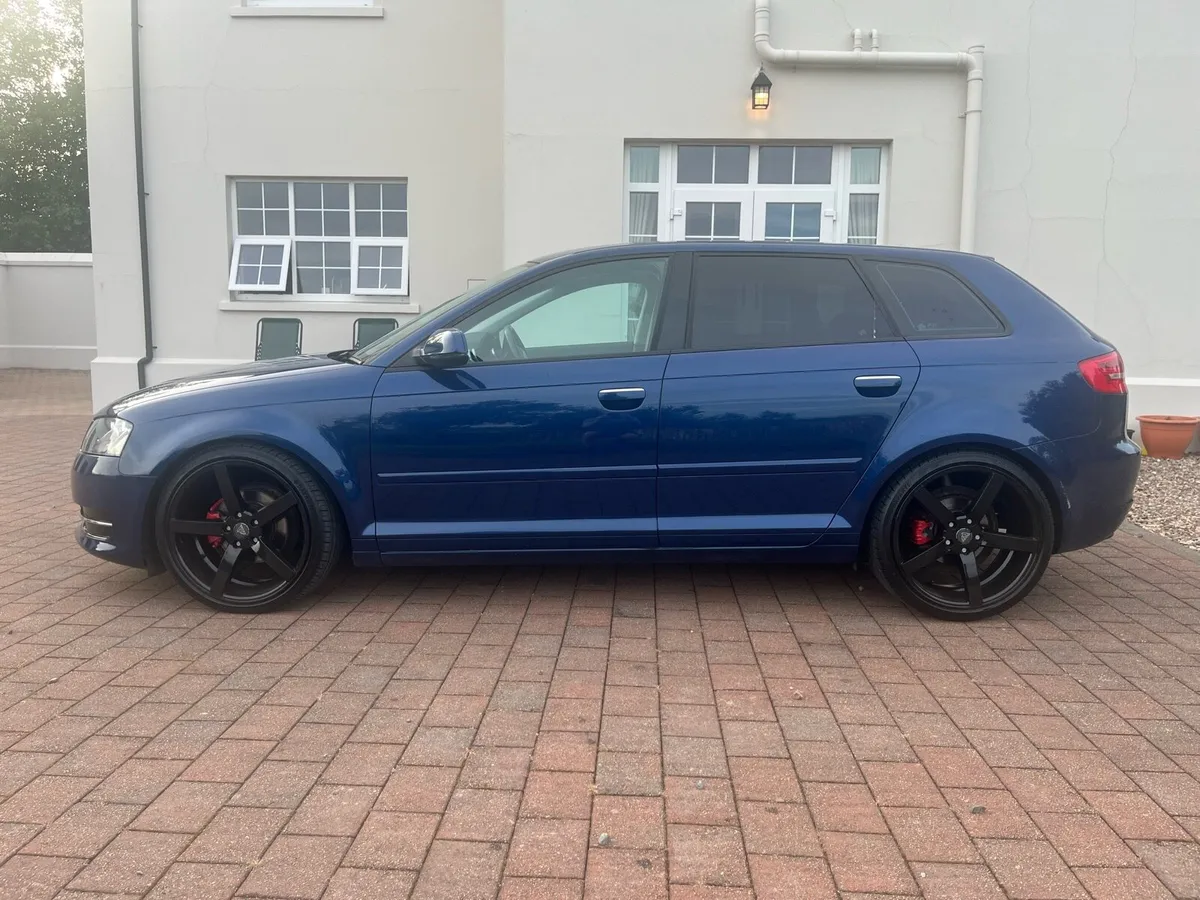Car - Image 3