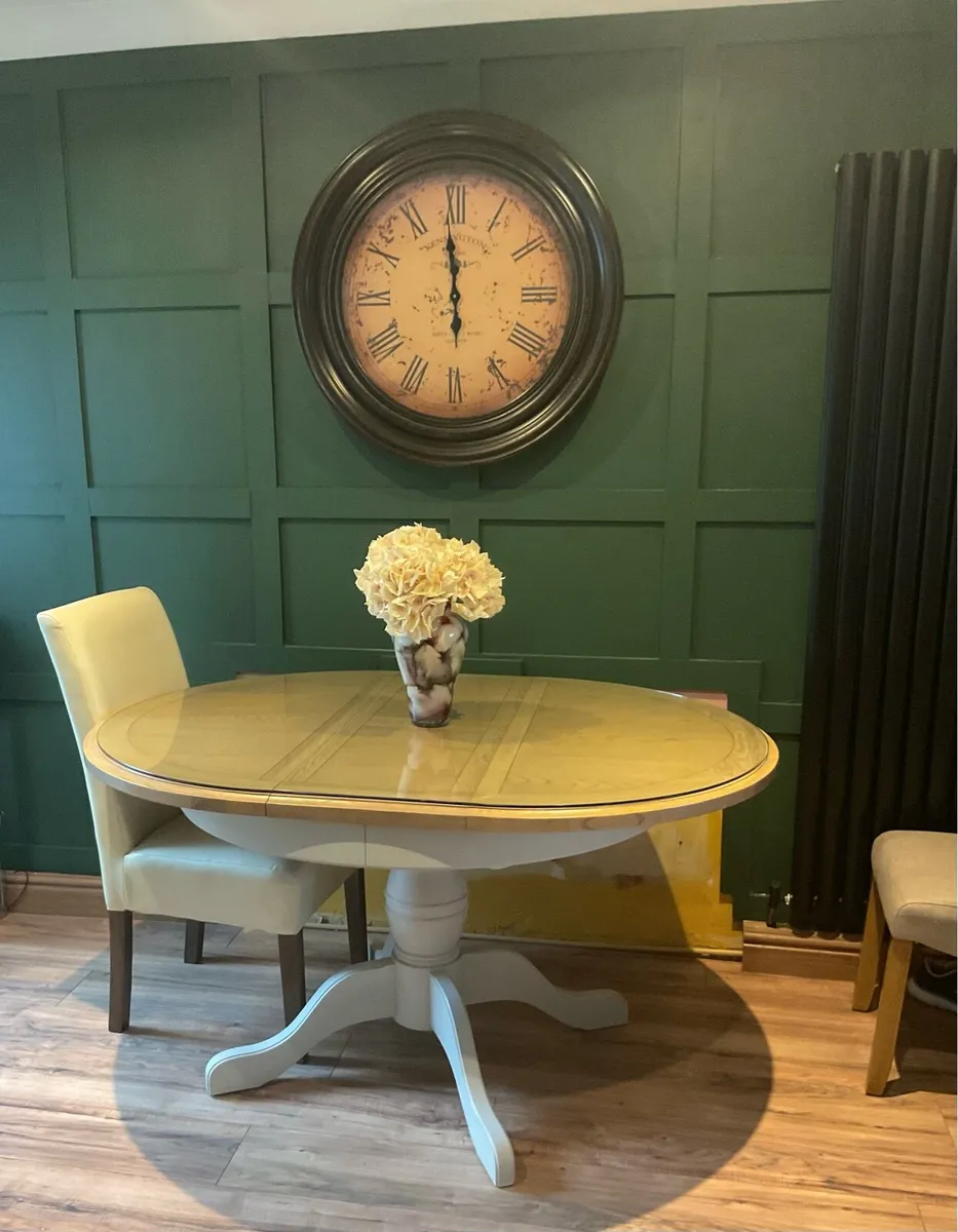 Dining table w/ chairs - Image 1