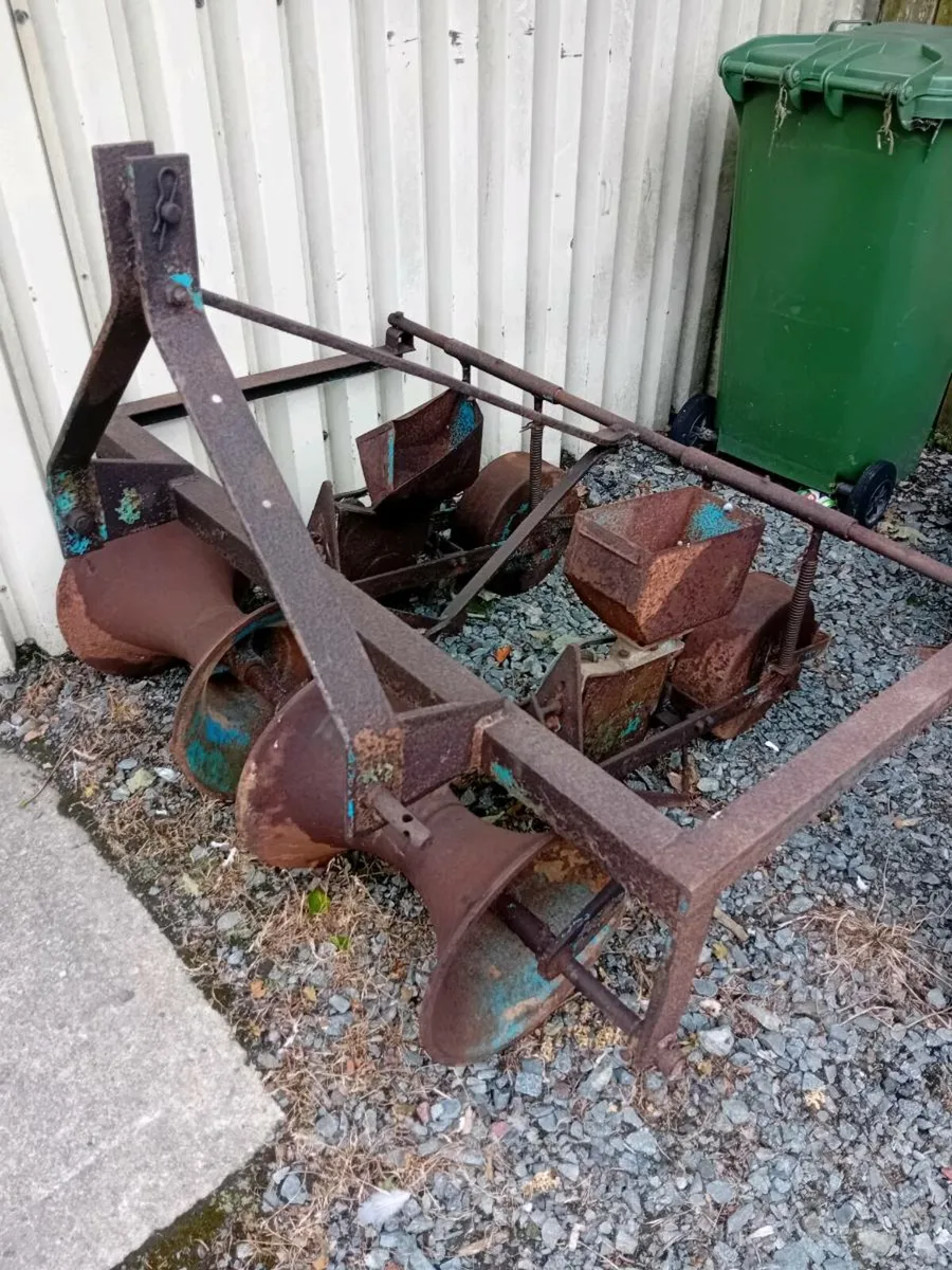 Yard Scraper Mower  Turnip Sower Wheel Tyres - Image 4