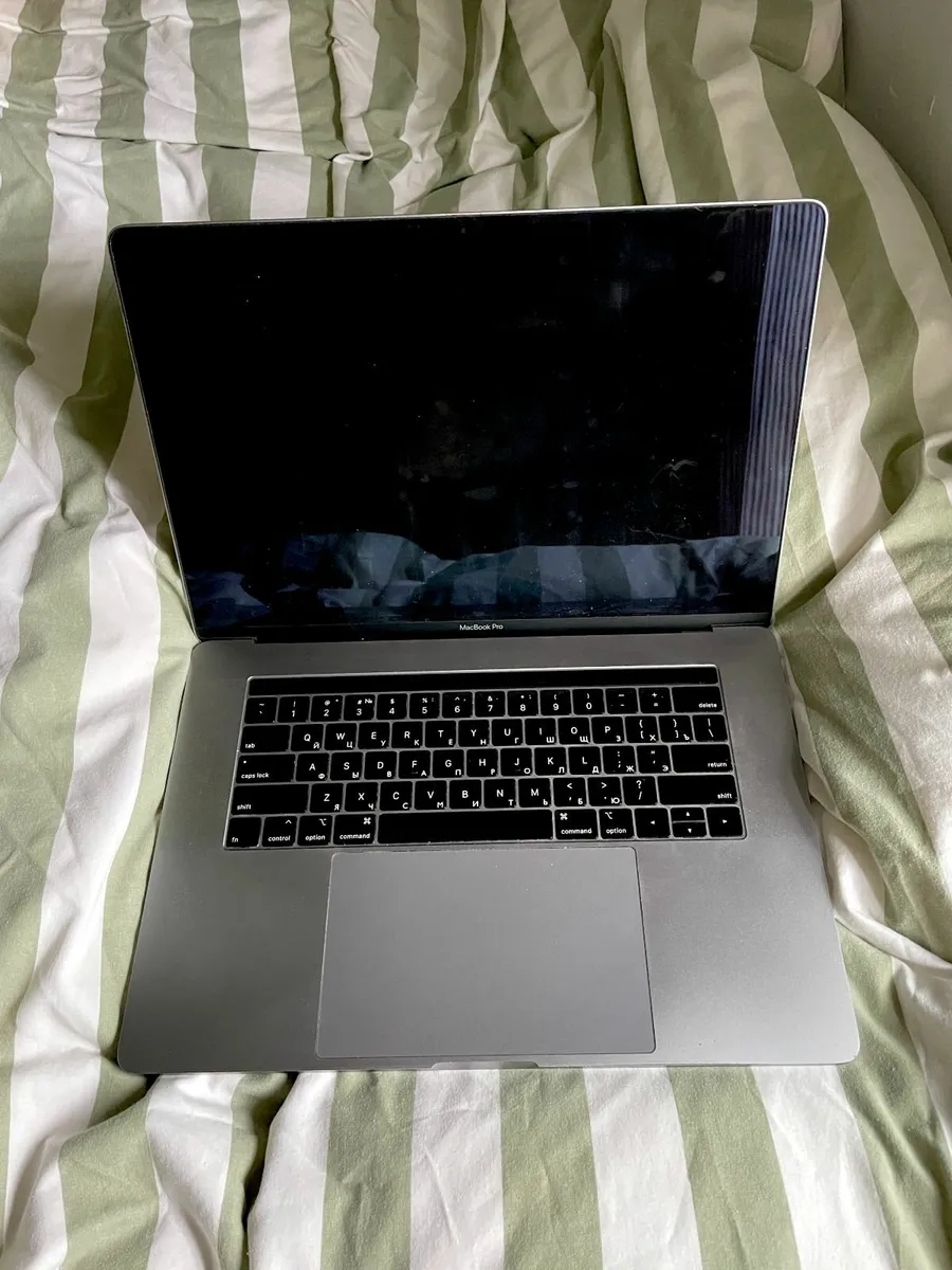 MacBook Pro 15" (2018) A1990 Space Gray with Touch - Image 1