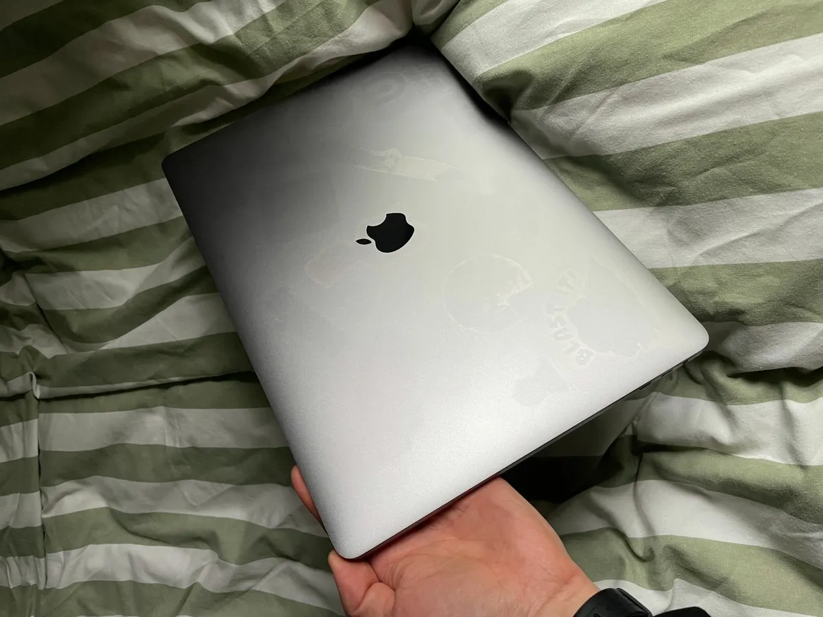 MacBook Pro 15" (2018) A1990 Space Gray with Touch - Image 3