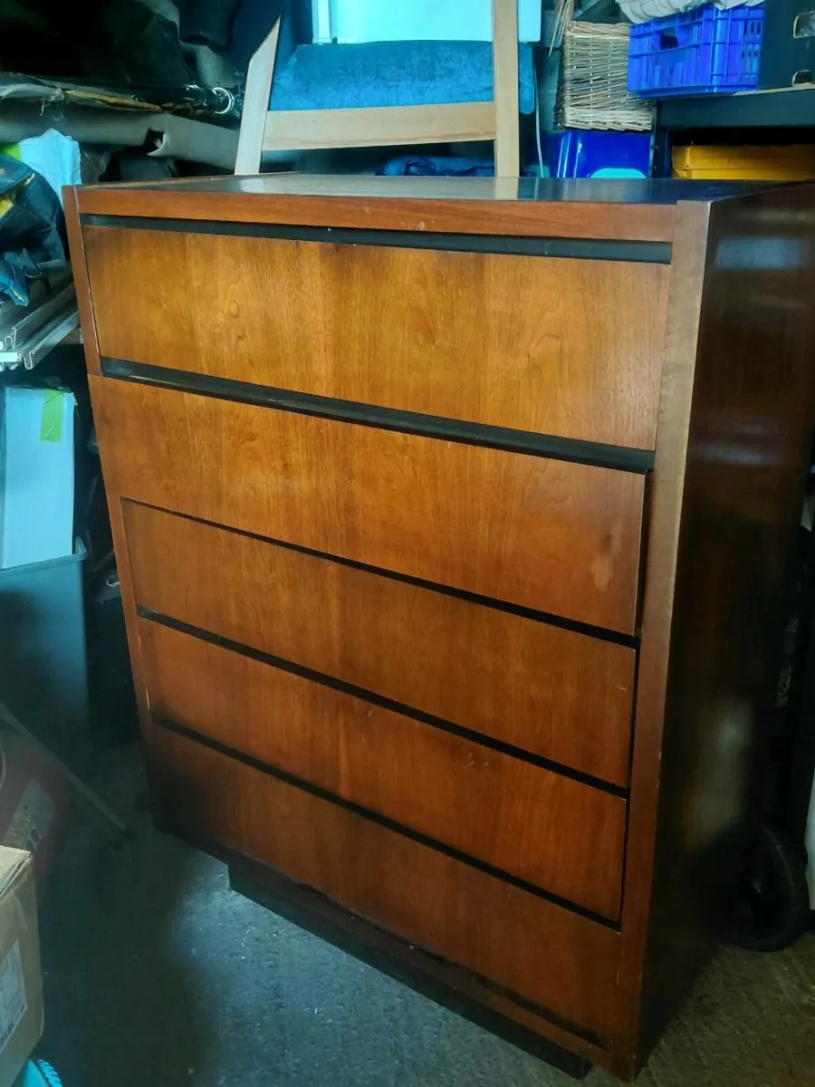 House clearance - Image 1