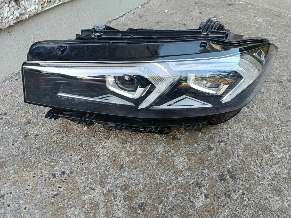 BMW 320,2023 LCI Model - Image 4