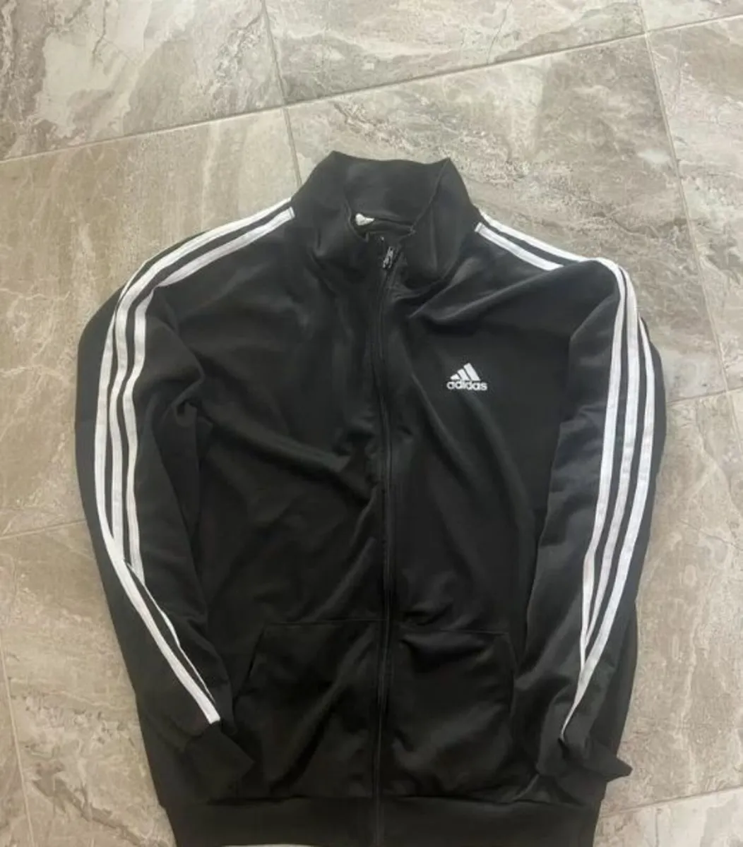 Zip-up Black