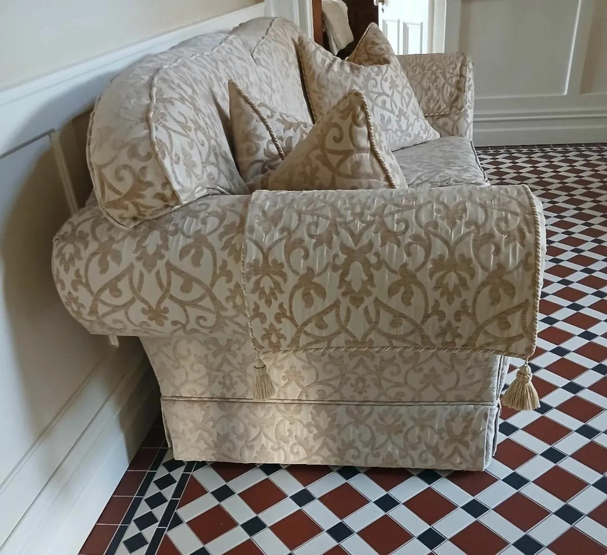 SOFA AND ARMCHAIR - Image 2
