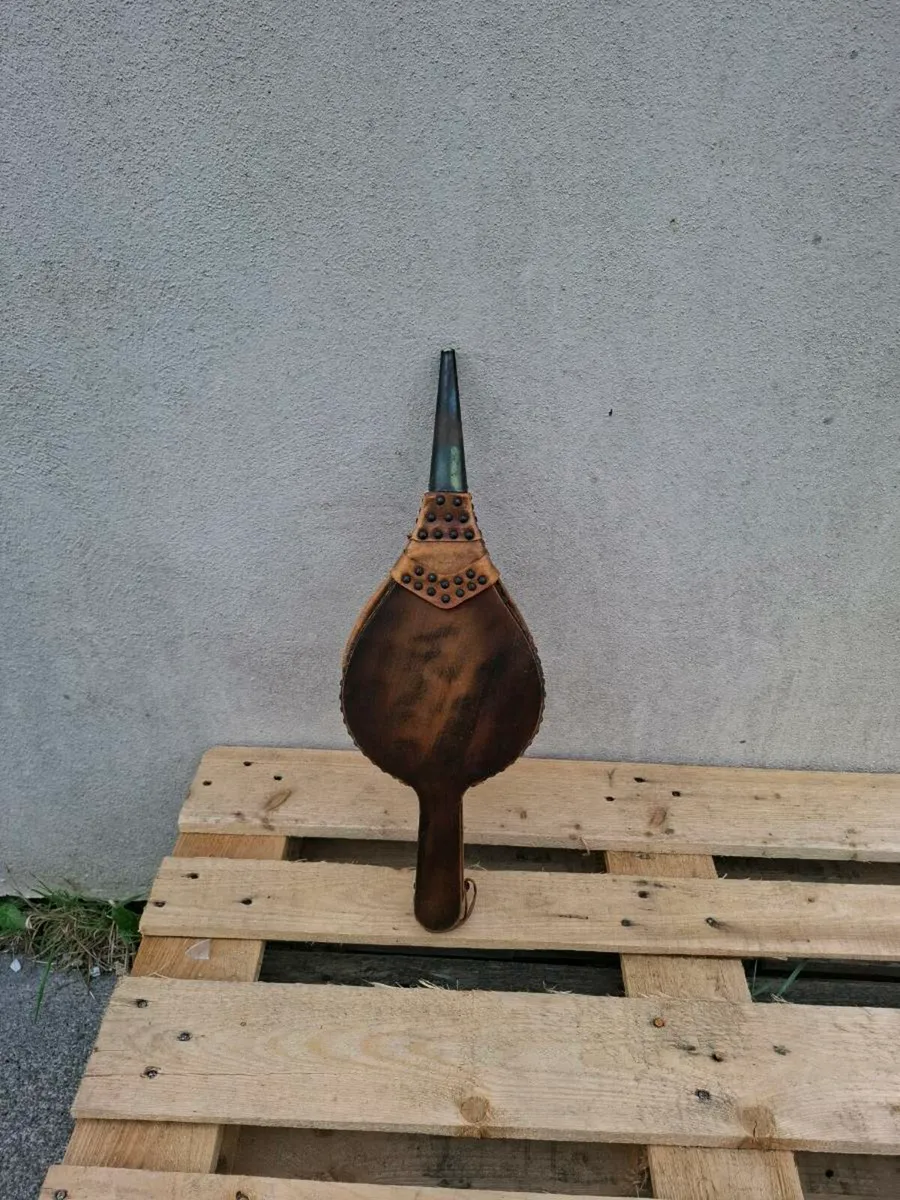 Wood fire bellow
