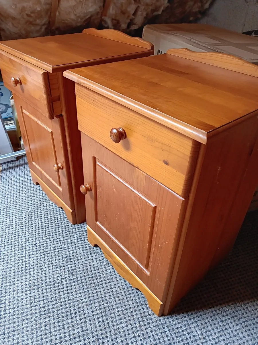 Lockers bedsides - Image 2