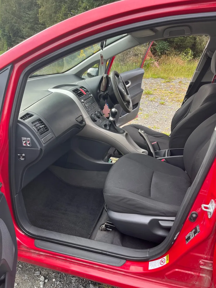 Toyota Auris 2008 - Image 3