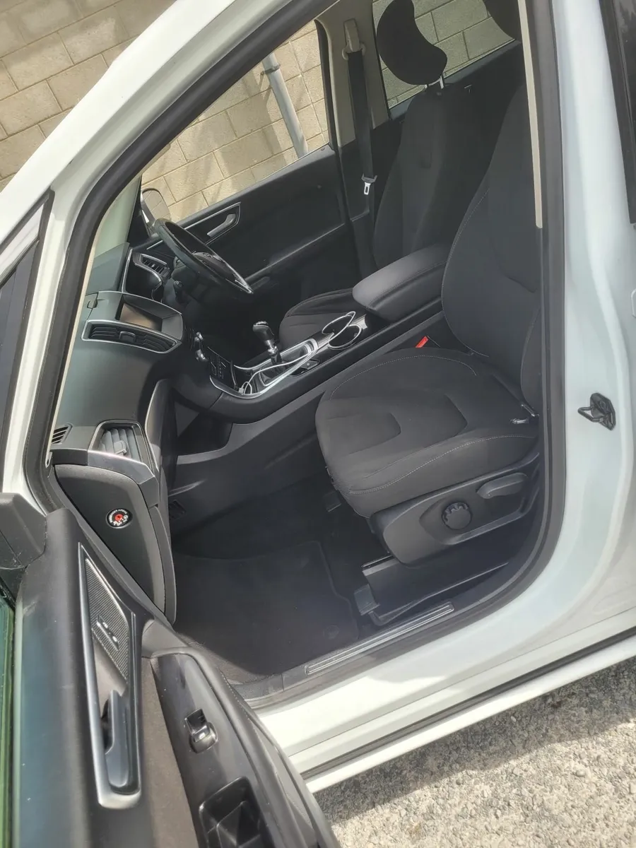 Ford smax 2.0 diesel - Image 3