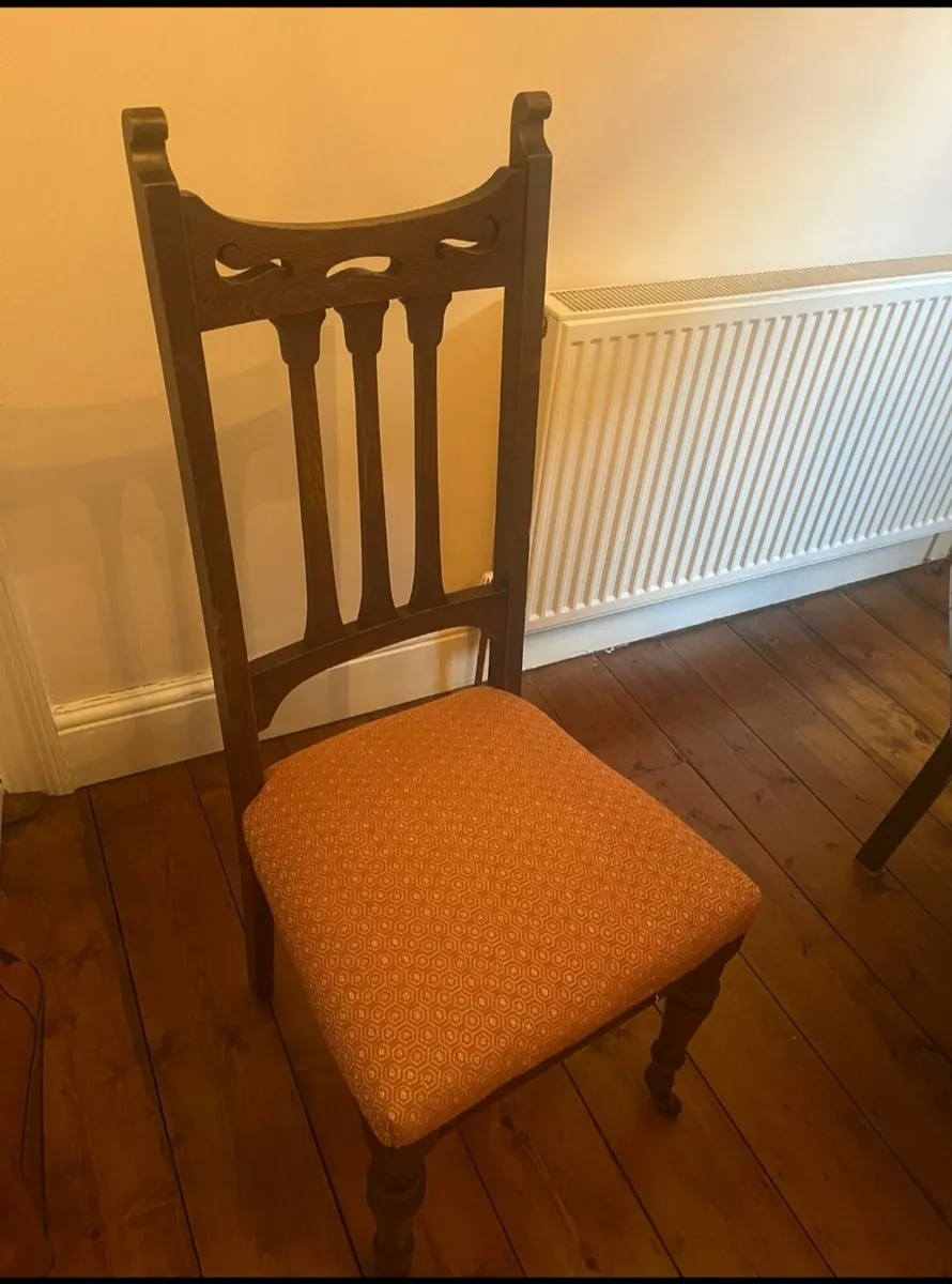 Dining room table - Image 3