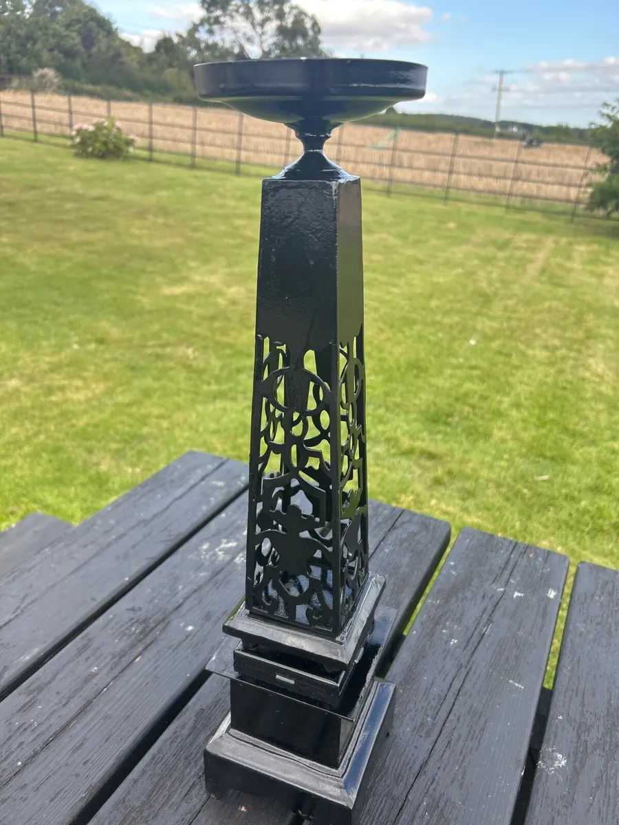 Candle holder  Heavy iron - Image 1