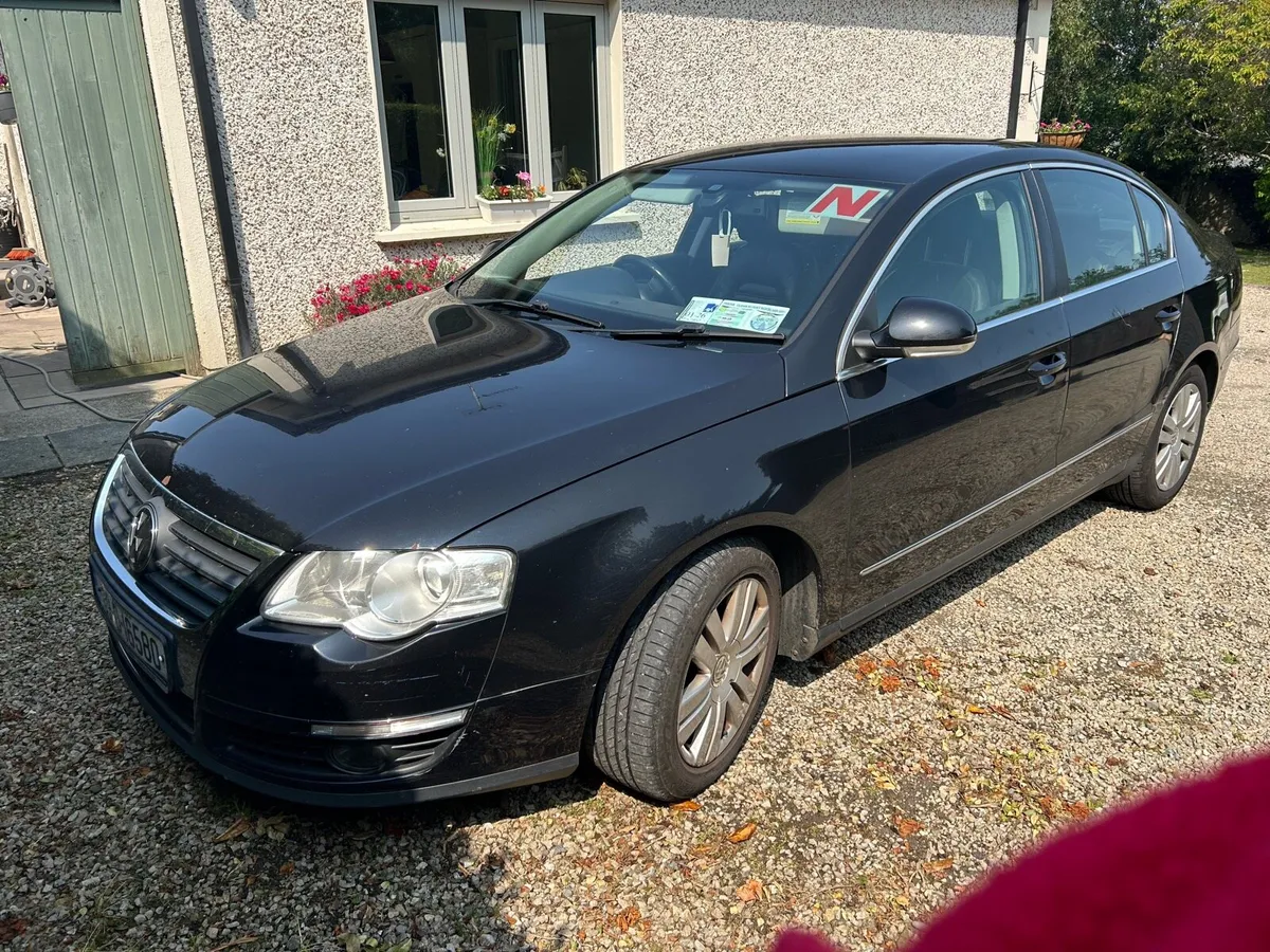 Volkswagen Passat 2.0L Diesel - Image 3