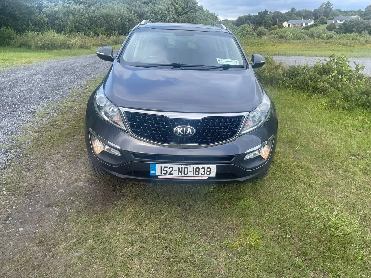 2015 (152)  Kia Sportage 1.7 Diesel. High spec - Image 2