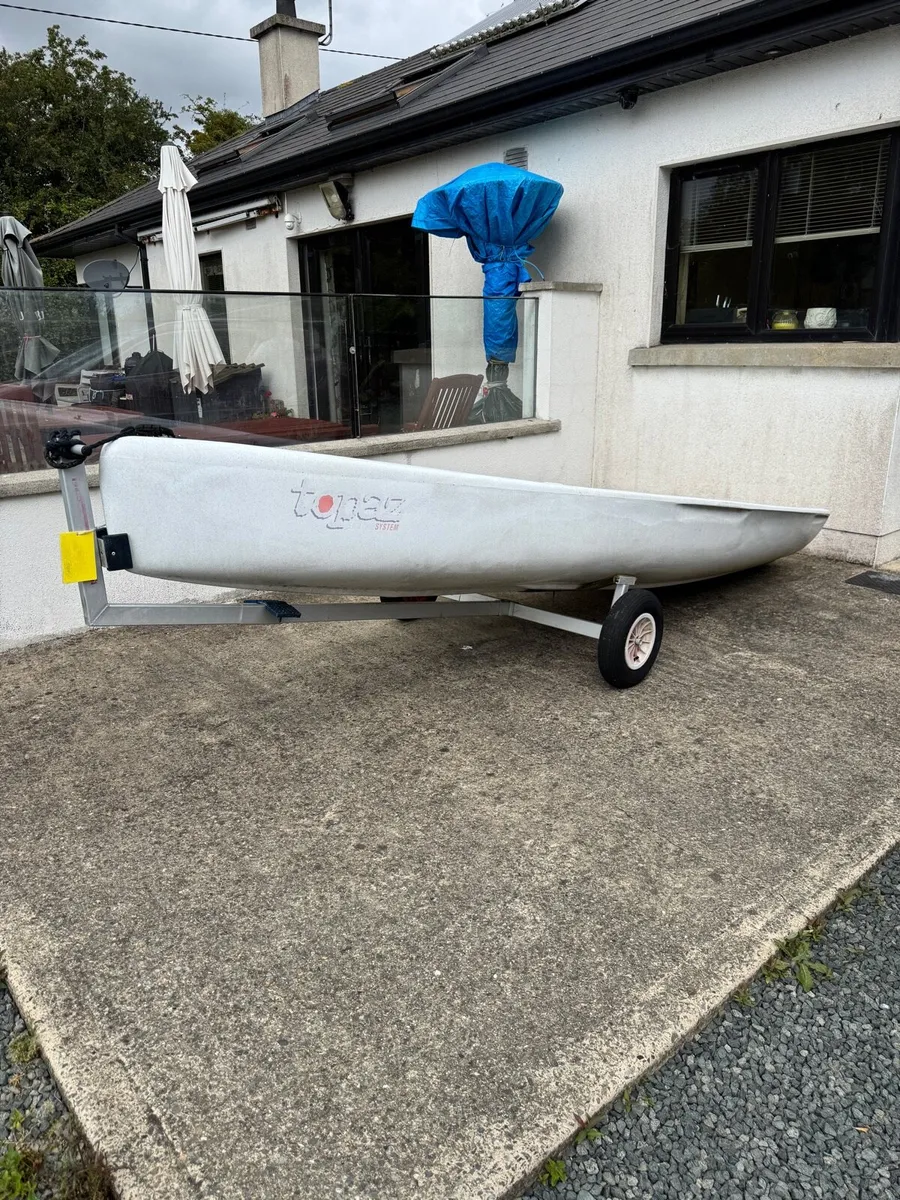 Topaz sailing dinghy - Image 2