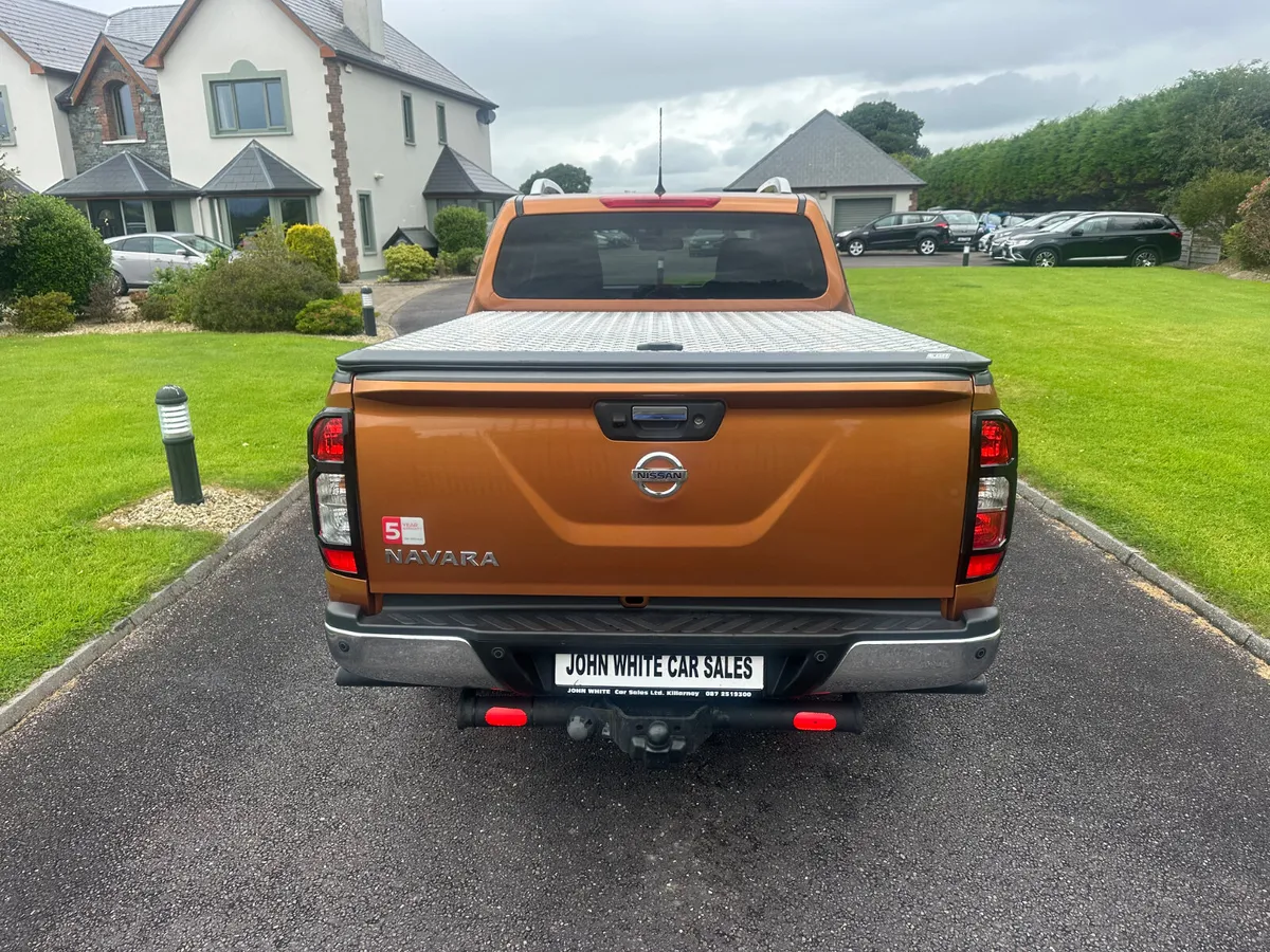 2021 Nissan Navara Crew Cab - Image 4