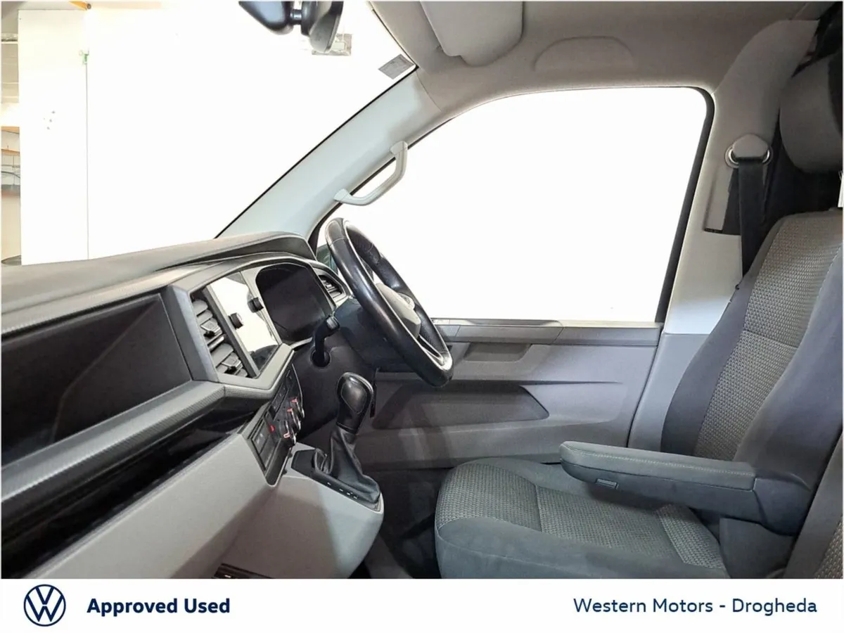 Volkswagen Transporter Transporter 4 Motion T6 TD - Image 2