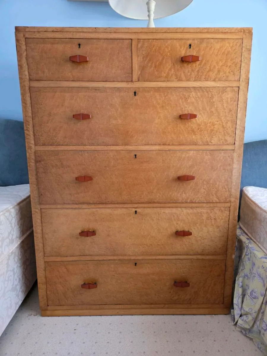 Chest of drawers - Image 1
