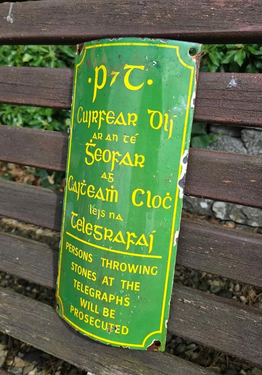 Enamel    P@T sign  in good condition - Image 3