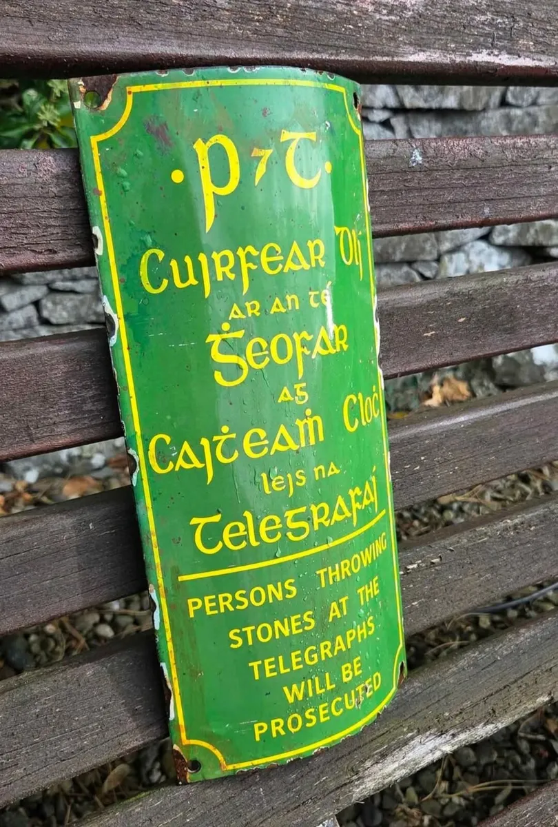 Enamel    P@T sign  in good condition - Image 4
