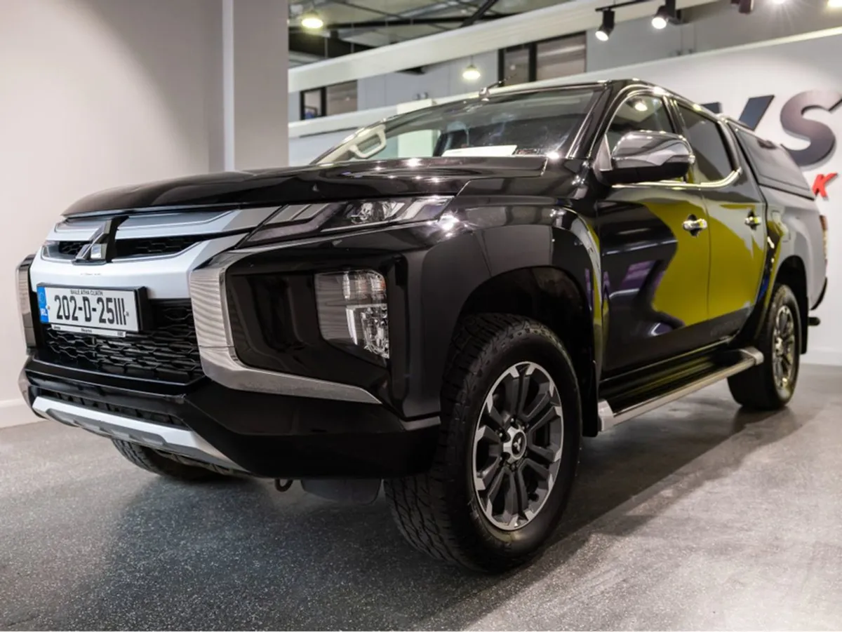 Mitsubishi L 200 2.2 Di-d Warrior Double CA 2.5 D - Image 3