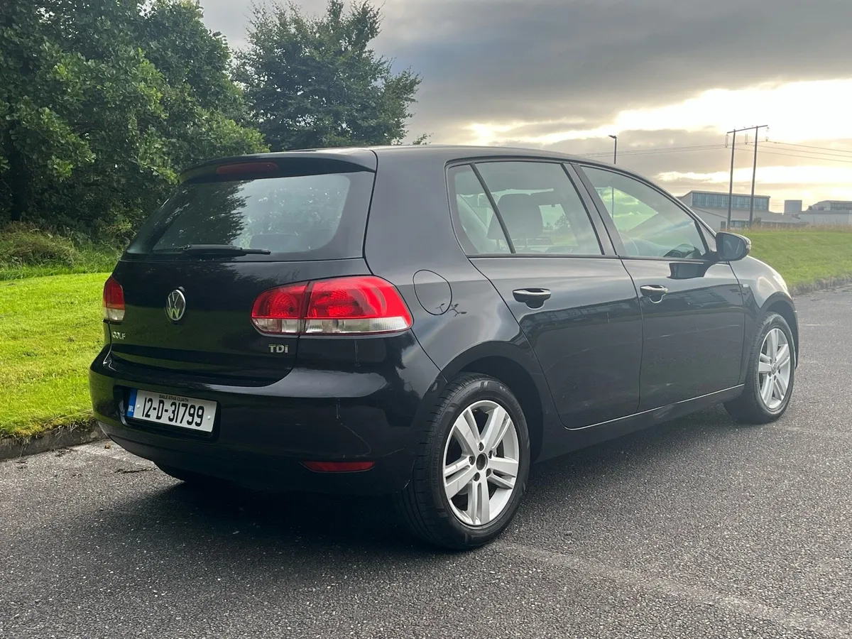 Volkswagen Golf 1.6TDI Match - Image 4