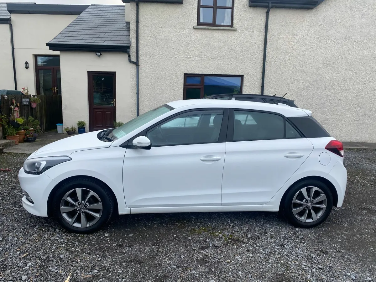 Hyundai i20 2018 - Image 3