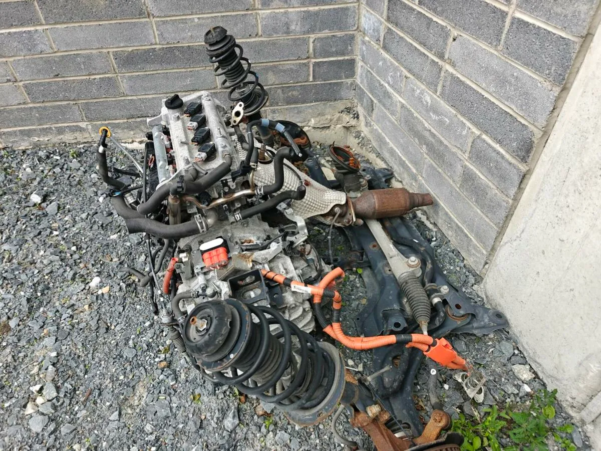 Toyota Aqua Vitz Yaris Complete Engine Setup - Image 2