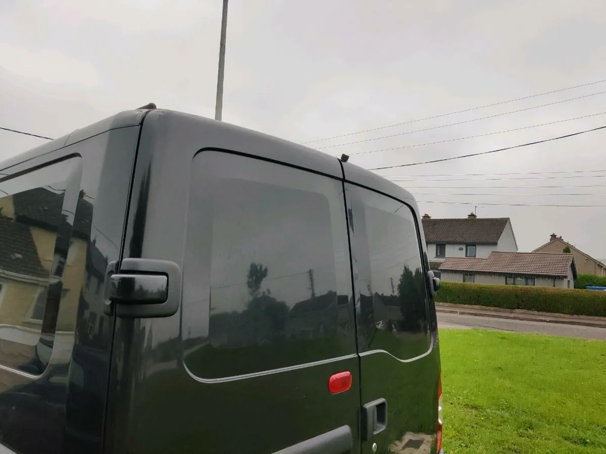 Crew cab Renault master Read Description First,👍 - Image 3