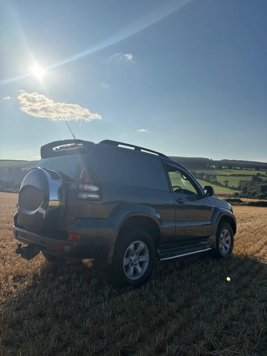Toyota Land Cruiser 2007 - Image 3
