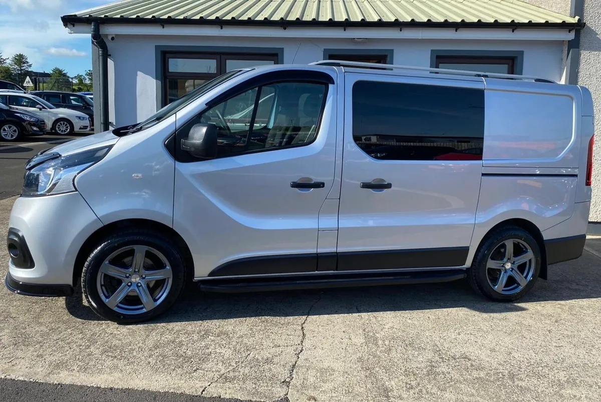 Renault Trafic - Image 2
