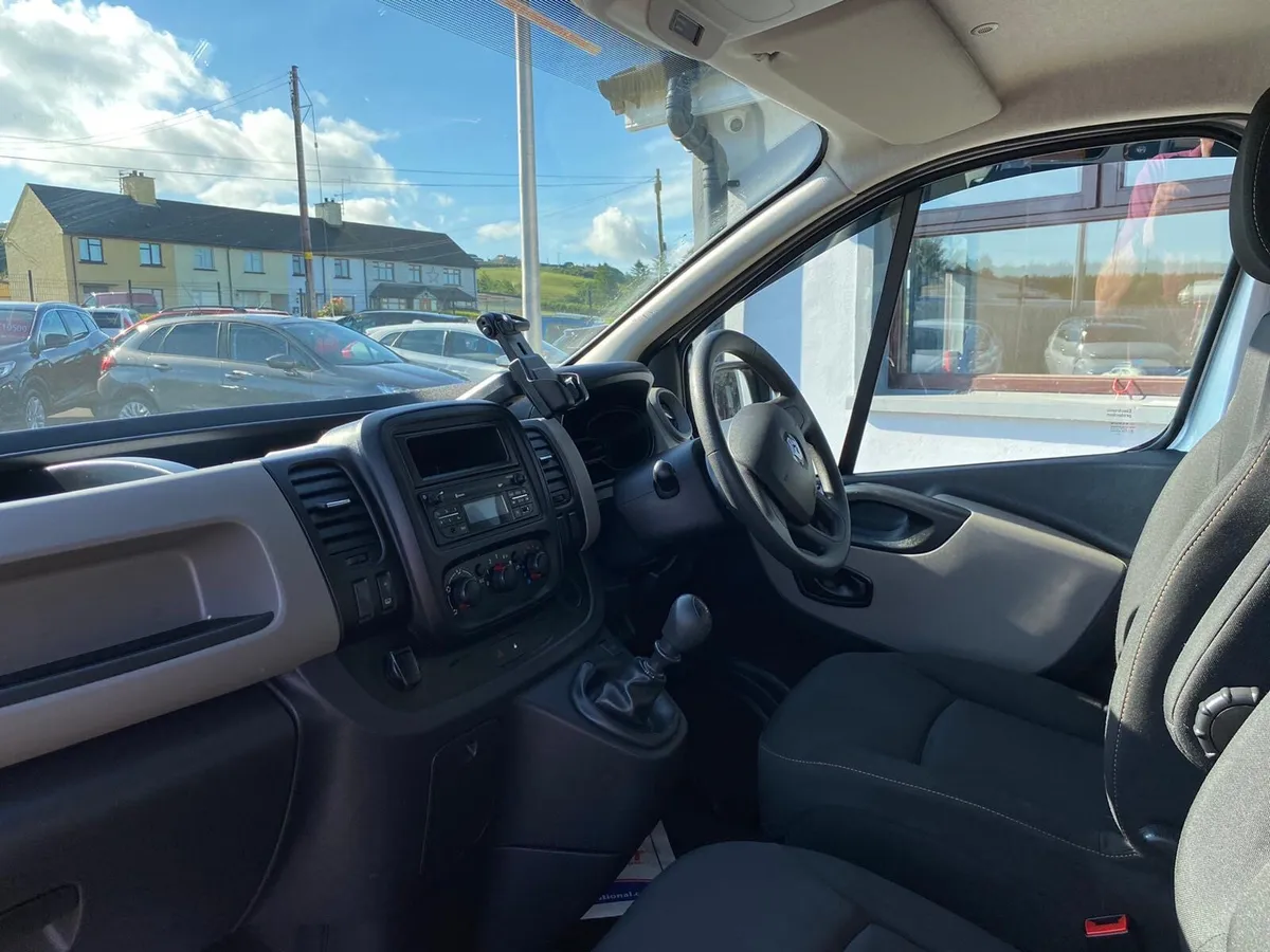 Renault Trafic - Image 4