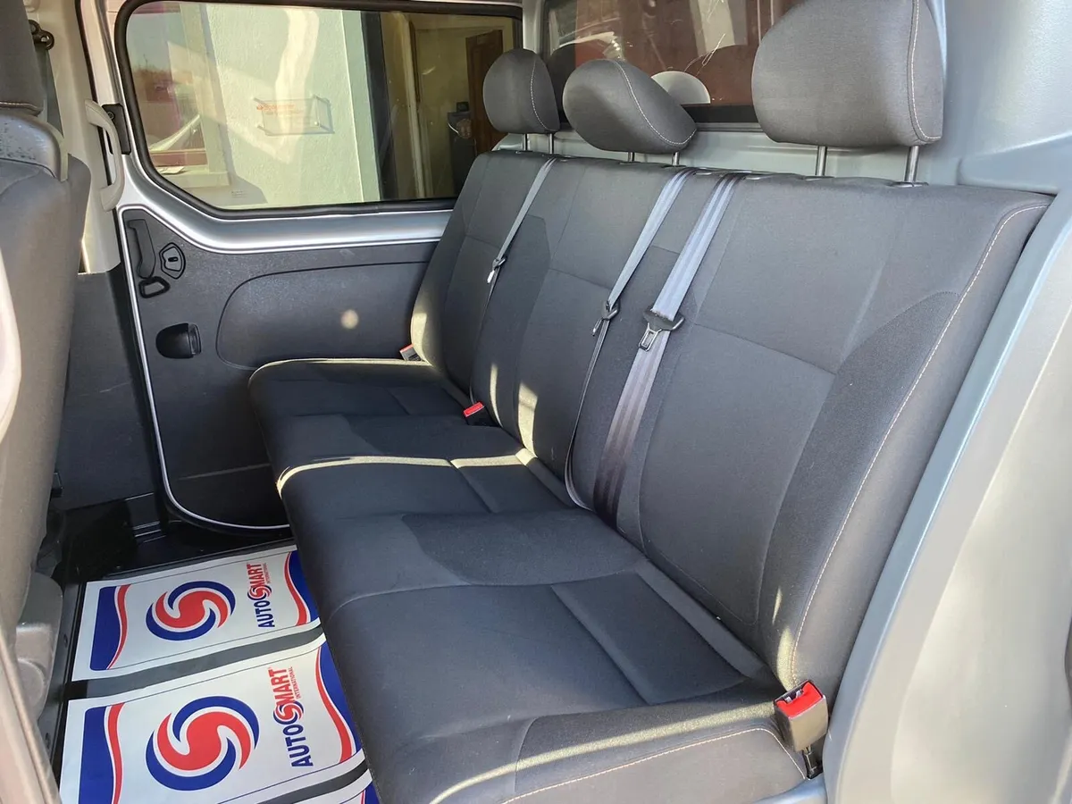Renault Trafic 2018 Crew Cab, NO VAT - Image 3