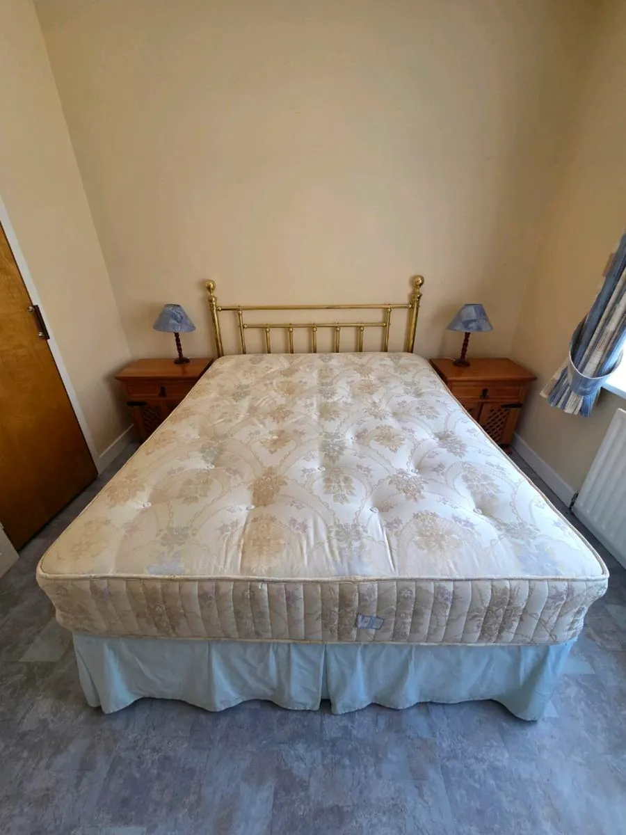 Large Double bed - Image 3