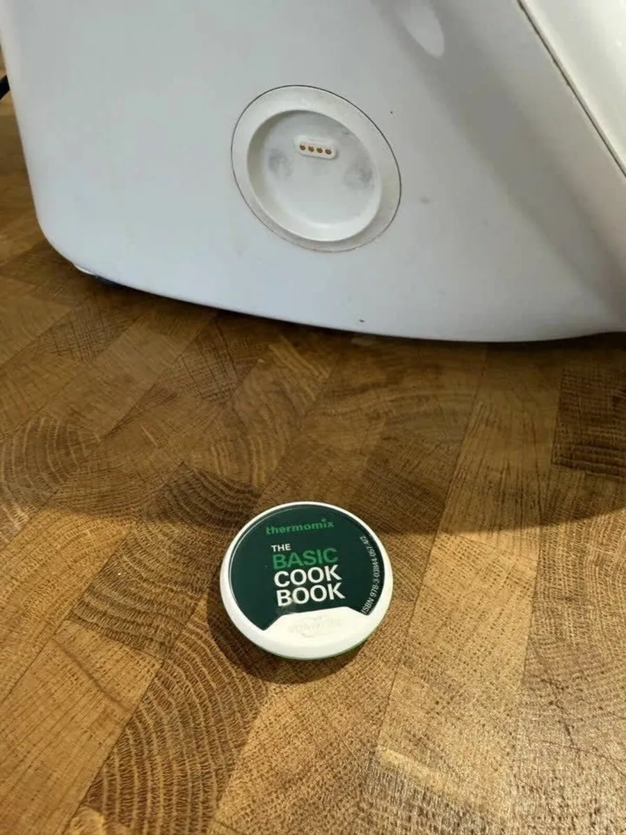 Vorwerk Thermomix TM5 Food Processor - Image 4