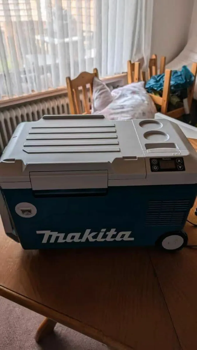 Makita DCW180Z cooler - Image 2