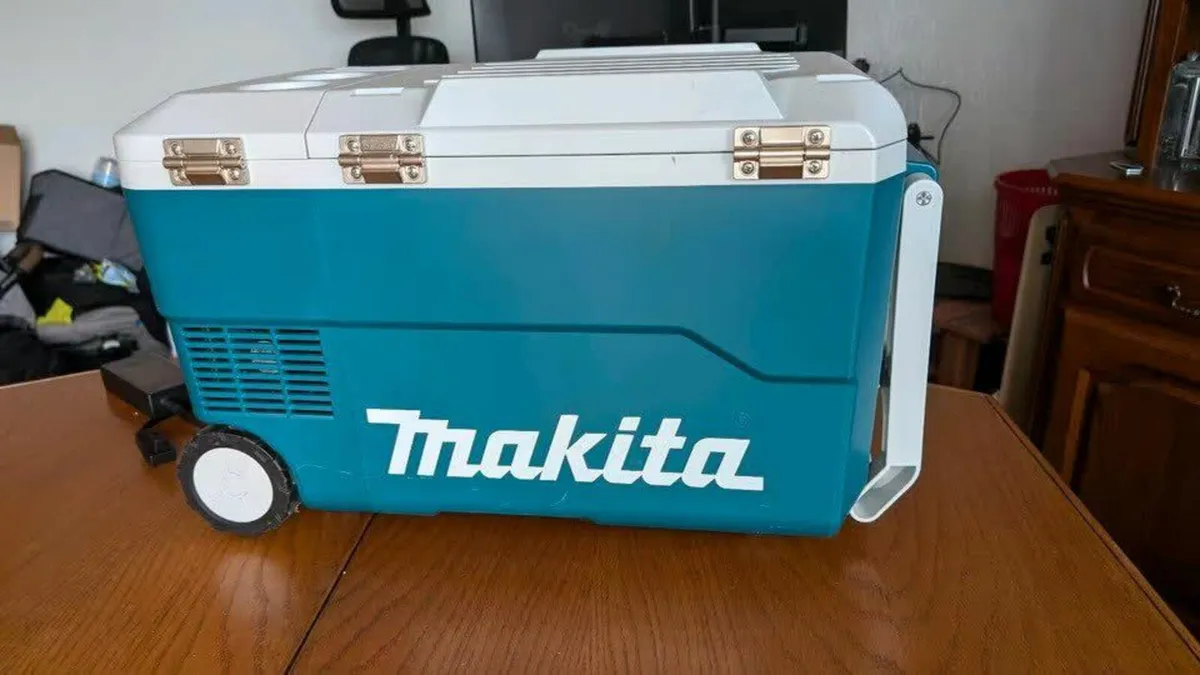 Makita DCW180Z cooler - Image 3