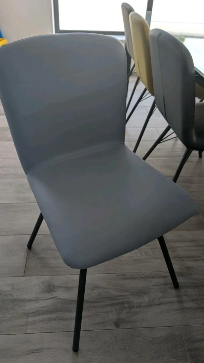 8 seater Glass Dining Room Extendable Table - Image 3