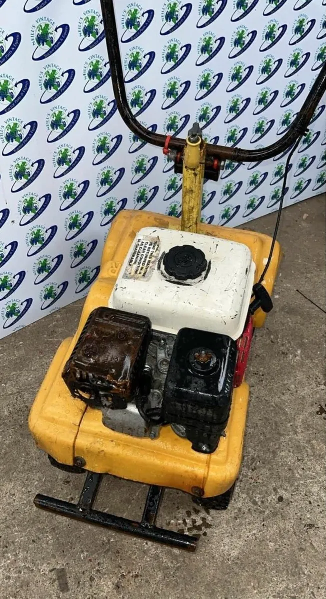 Turf Cutter with Honda GX160 Petrol Engine - Image 3