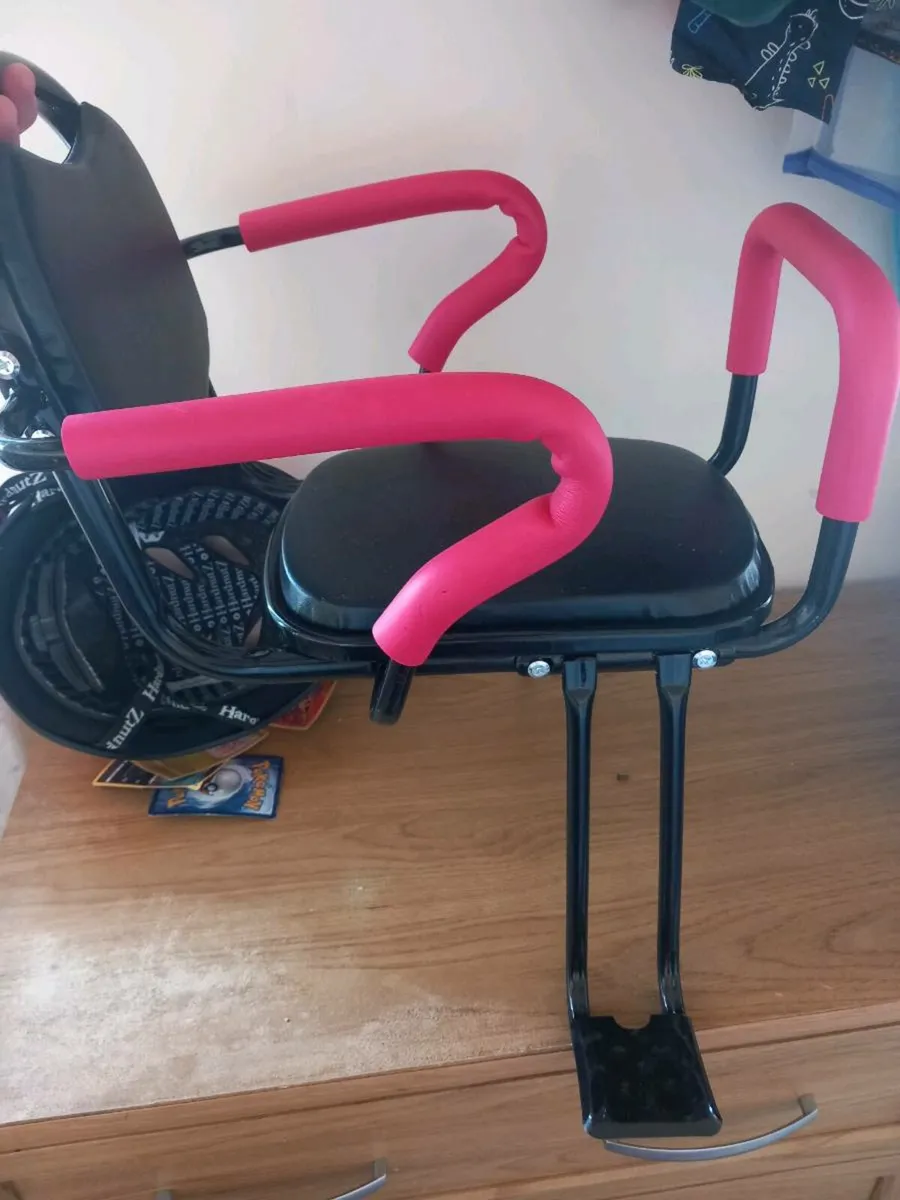 Child bike seat - Image 1